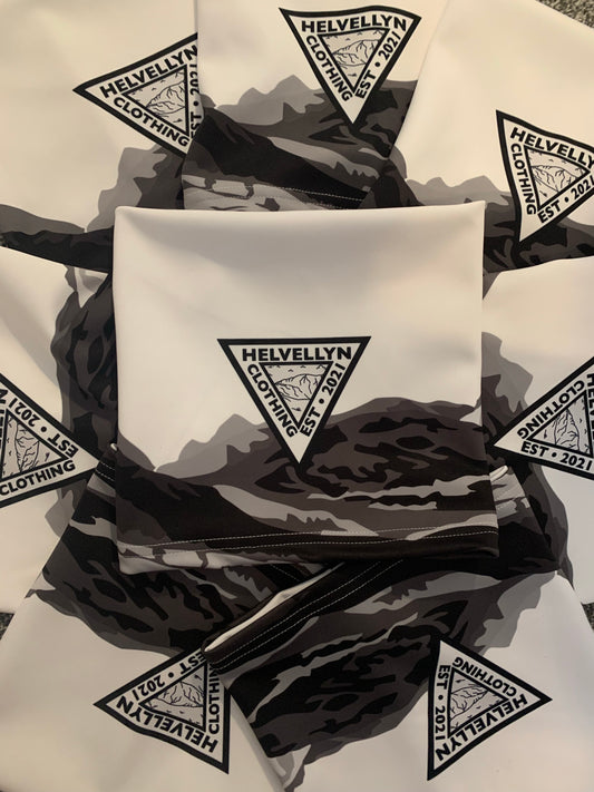 Helvellyn clothing B&W snood
